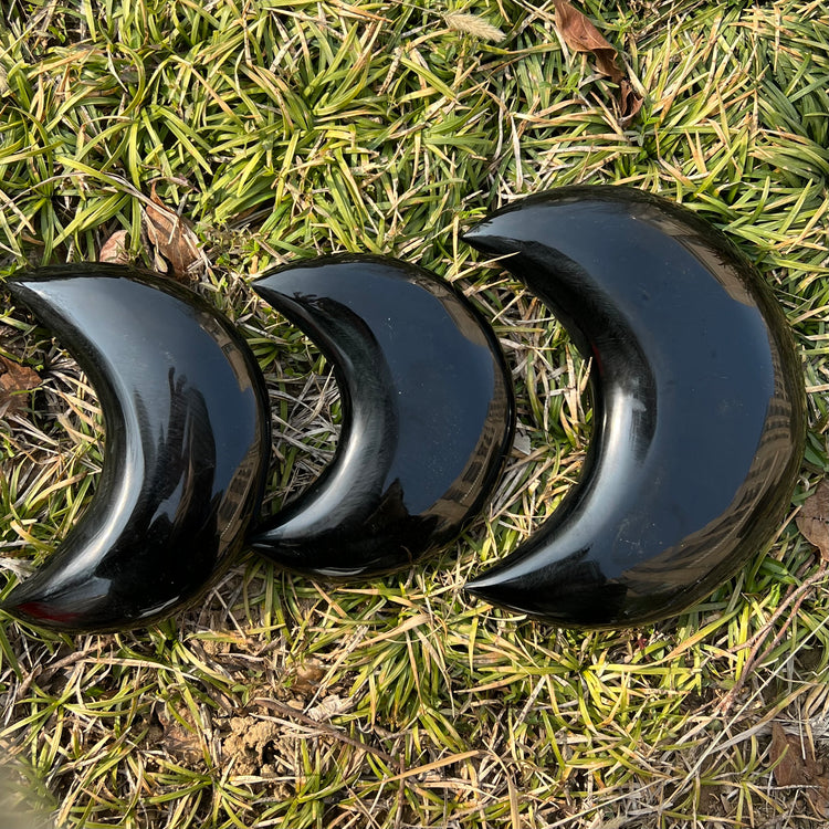 Black obsidian moon