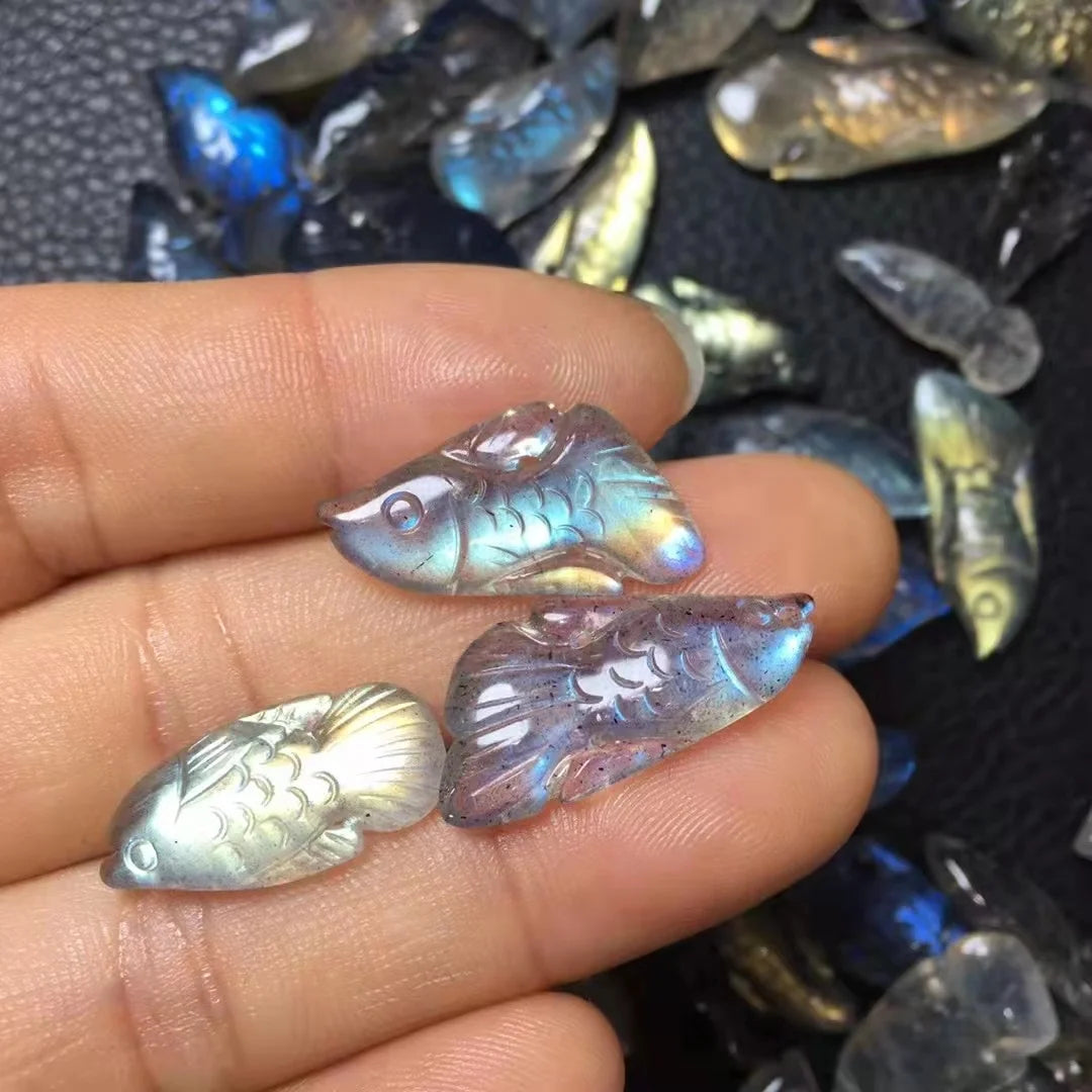 Wholesale Hand Carved Labradorite Moonstone Crystal Fish for Decoration
